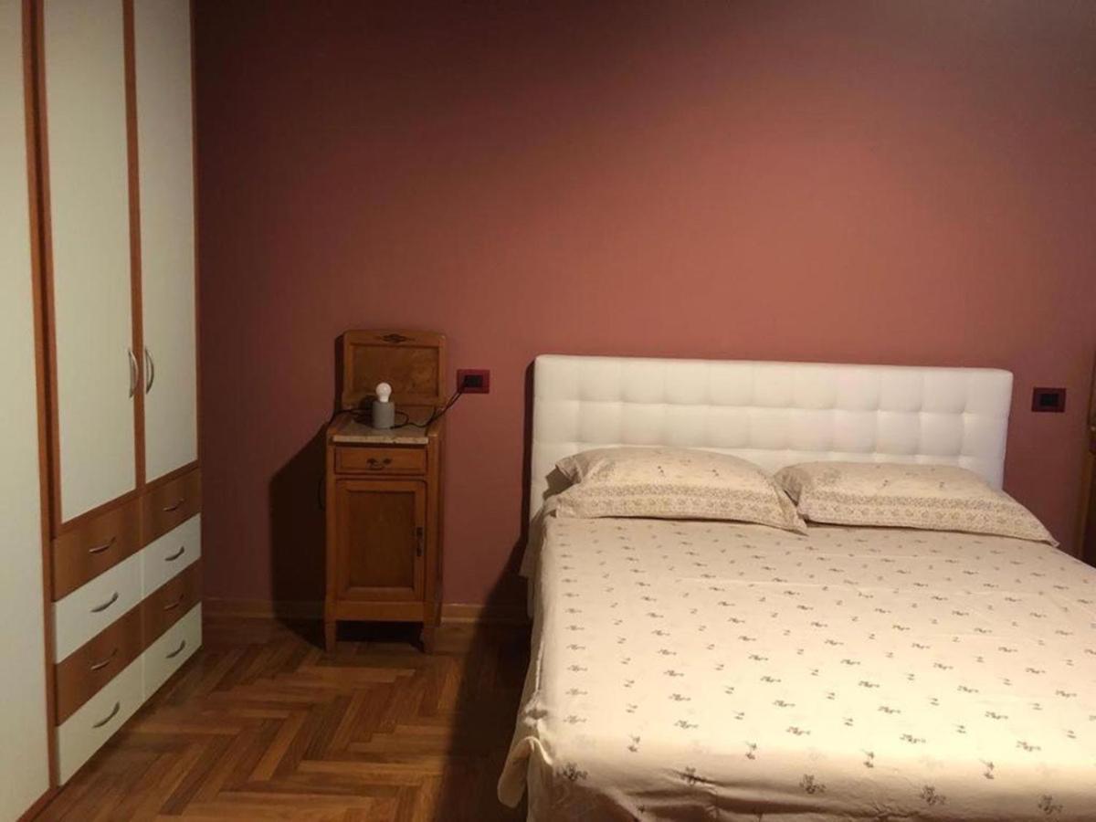 Veduta Montagne Aosta Appartamento Esterno foto