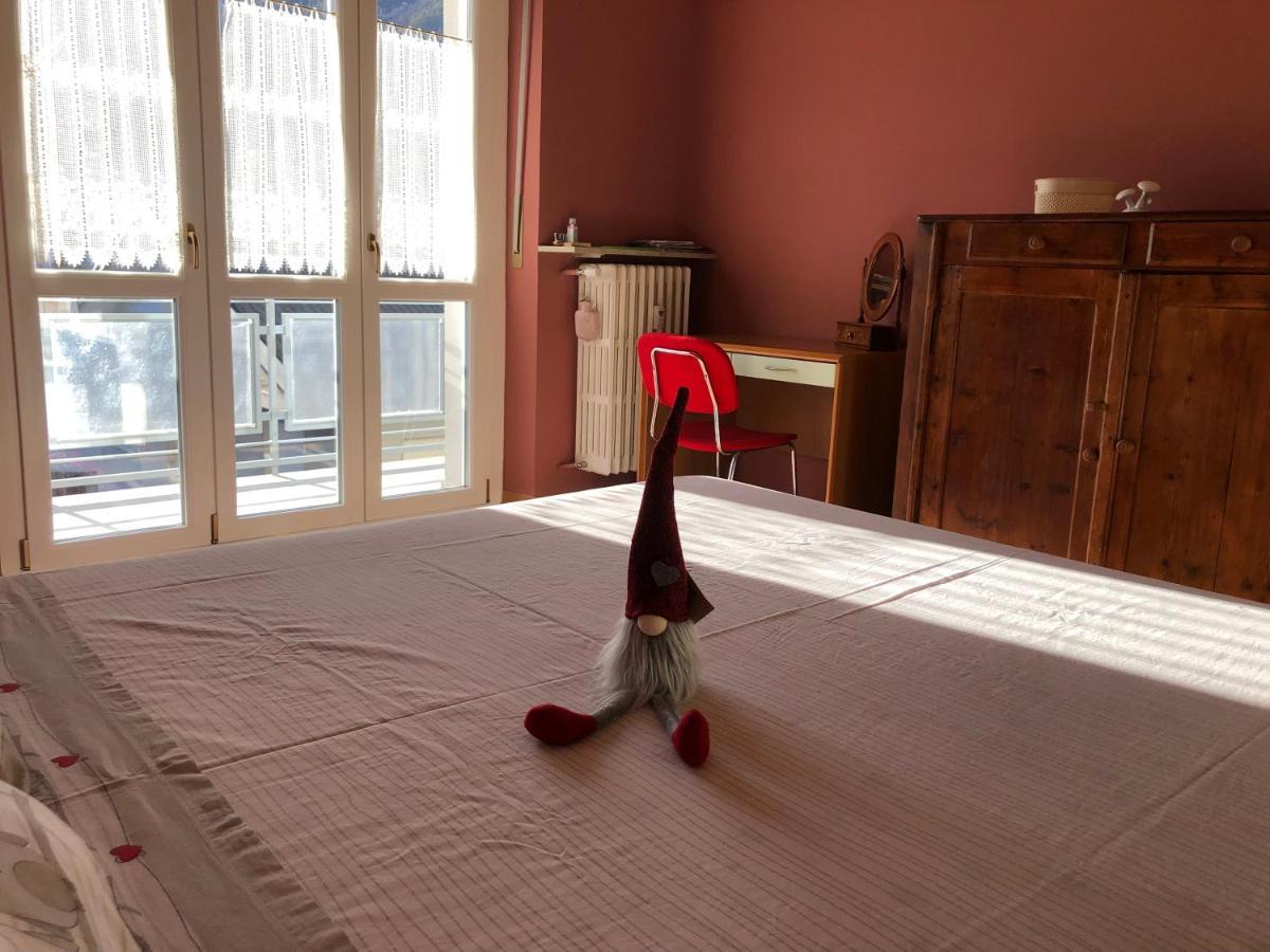 Veduta Montagne Aosta Appartamento Esterno foto