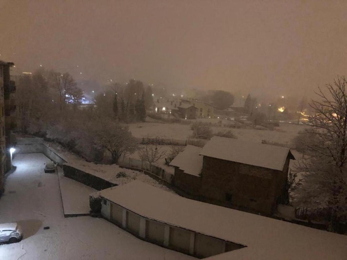 Veduta Montagne Aosta Appartamento Esterno foto